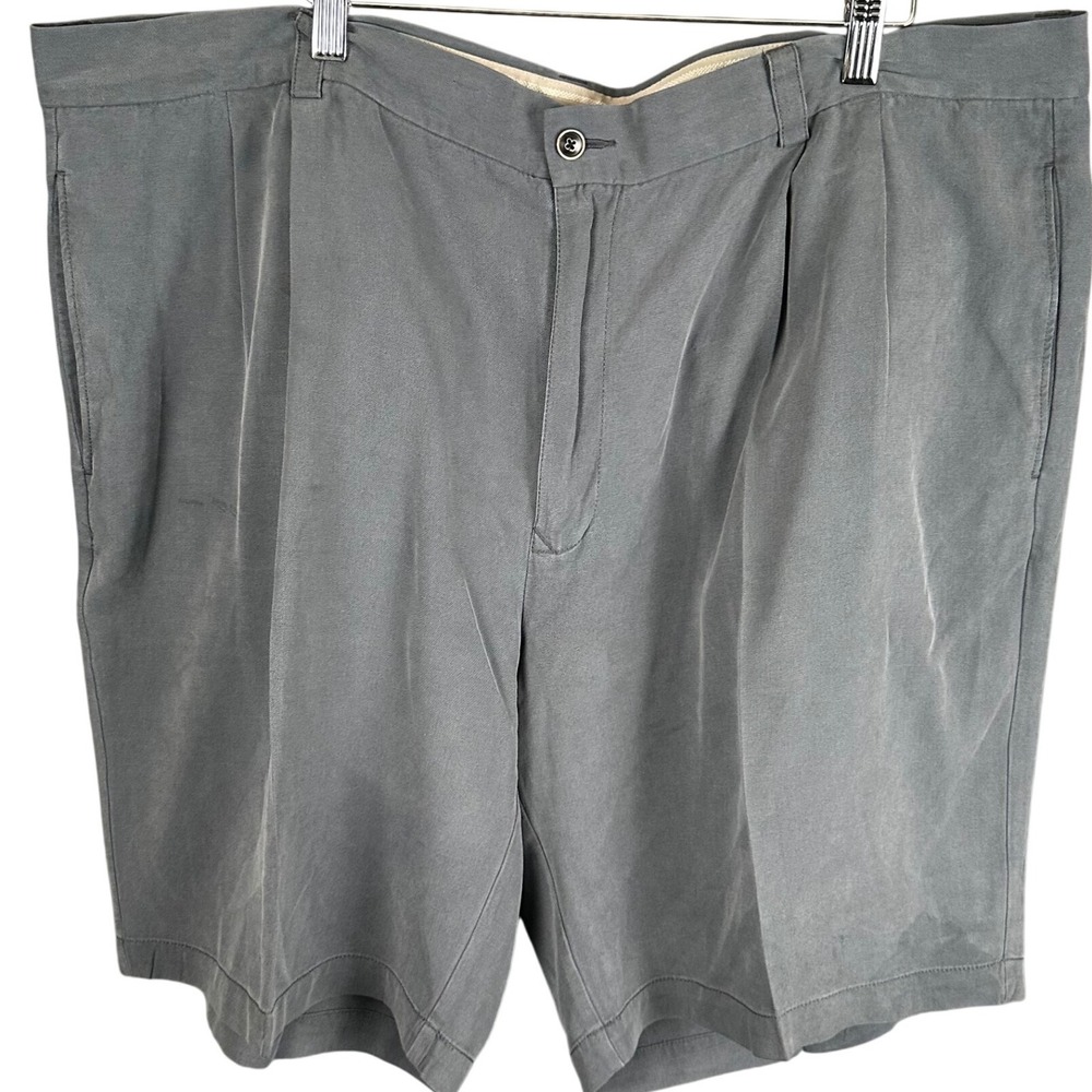 Tommy Bahama Relax Mens 42 Gray 100% Silk Pleated Walking Shorts Casual Summer